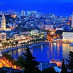 Luxury Overlooking The Daire Split