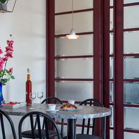 Apartamento Luxury Overlooking The *