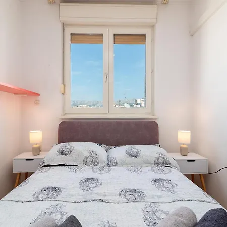 Luxury Overlooking The Apartmán