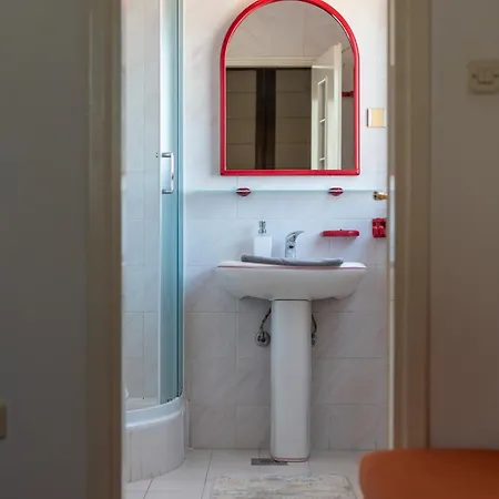Luxury Overlooking The Apartmán