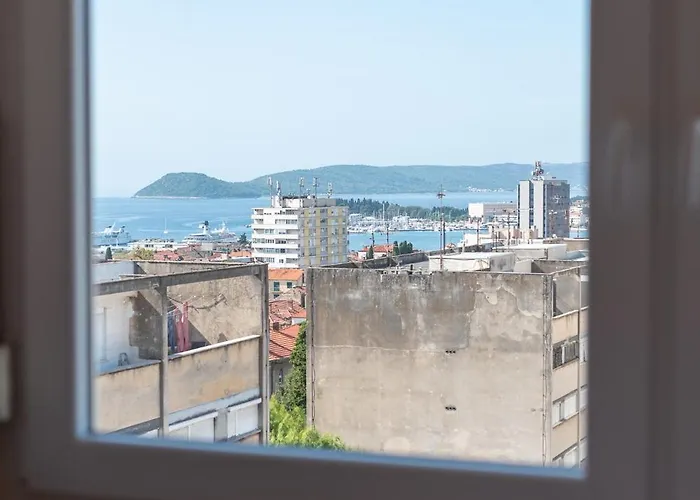 Luxury Overlooking The * Split