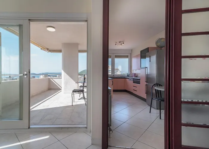 Luxury Overlooking The Apartamento Split
