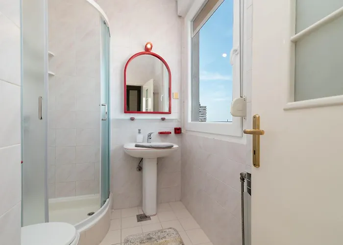 Luxury Overlooking The Apartamento Split