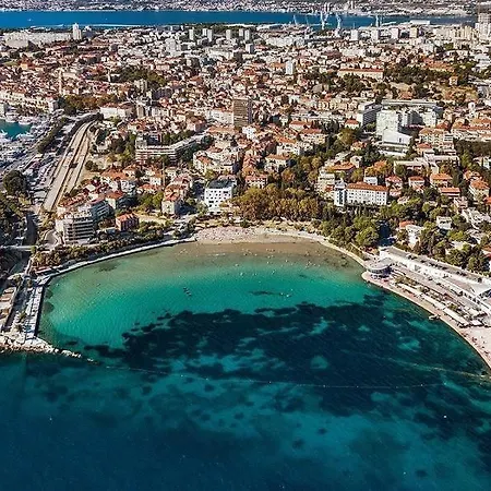 Luxury Overlooking The Appartement *