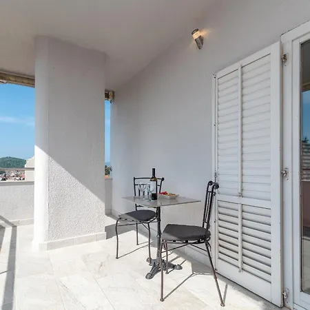 Luxury Overlooking The سبليت