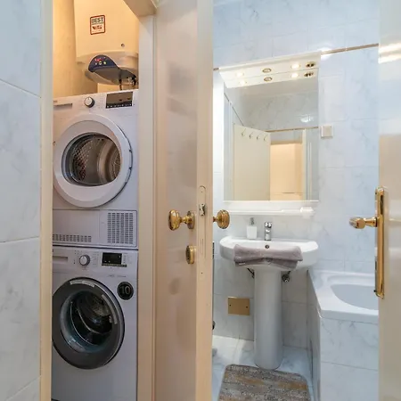 Apartment Luxury Overlooking The *